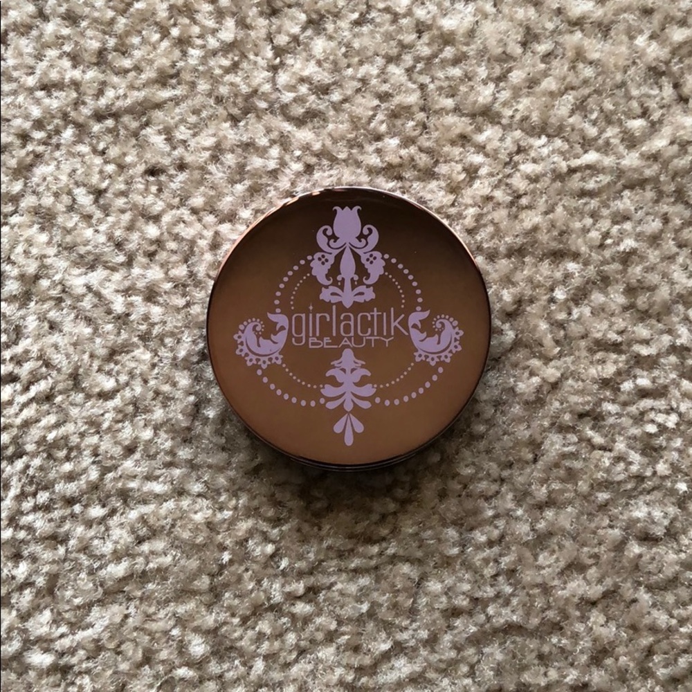 Girlactik matte bronzer in Cabo